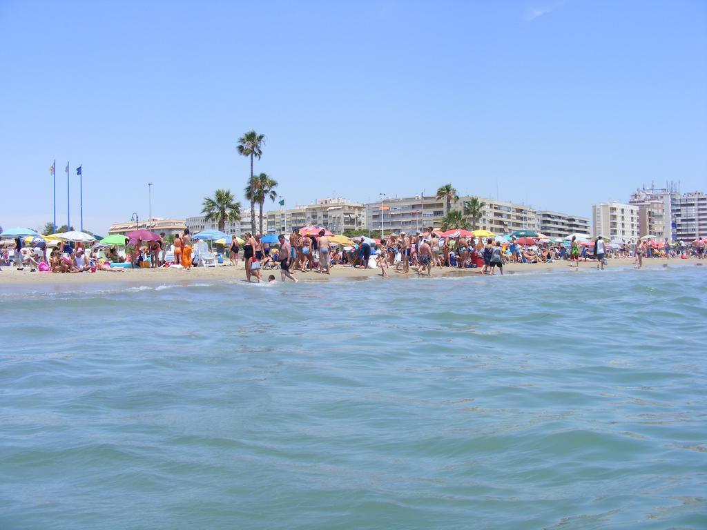 Apartamento Berry Playa Naufragos Torrevieja Exterior foto